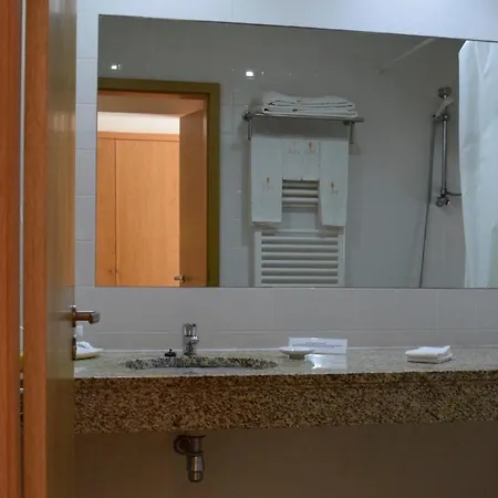 Mosteiro De S. Cristovao De Lafoes Frühstückspension São Cristóvão de Lafões