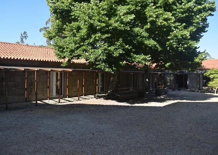 莫斯泰罗德斯克日斯特瓦得拉弗尔斯酒店