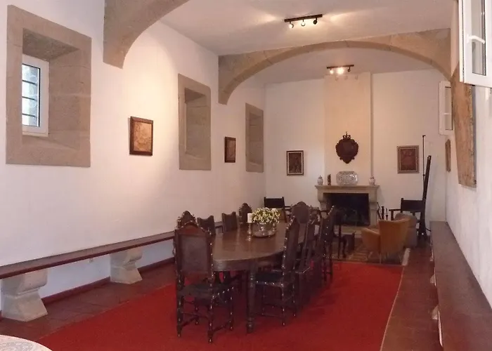 莫斯泰罗德斯克日斯特瓦得拉弗尔斯酒店 住宿加早餐酒店